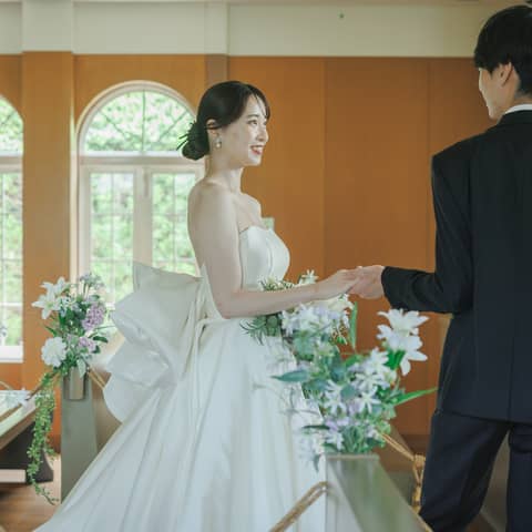 《人気急上昇!チャペルフォトと会食》 ドレス・ヘアメイク・食事付き★