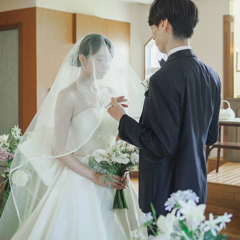 《人気急上昇!チャペルフォトと会食》 ドレス・ヘアメイク・食事付き★