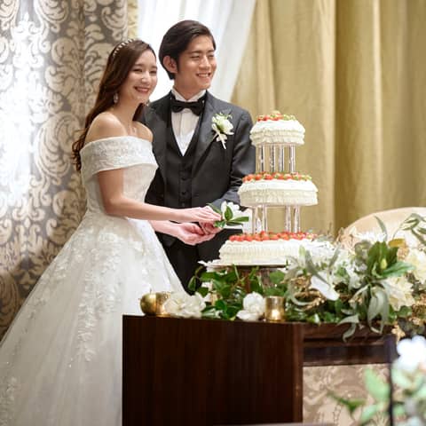 【最大120万円OFF】ロイヤルホール限定80名様プラン