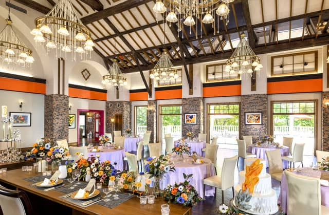 和歌山での結婚式・披露宴は【ラヴィーナ和歌山】で