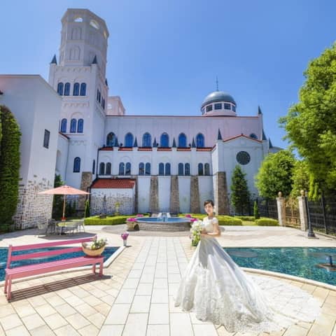 和歌山での結婚式・披露宴は【ラヴィーナ和歌山】で