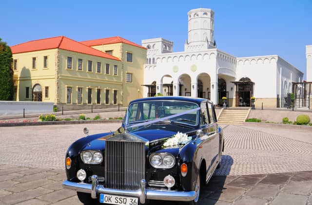 和歌山での結婚式・披露宴は【ラヴィーナ和歌山】で