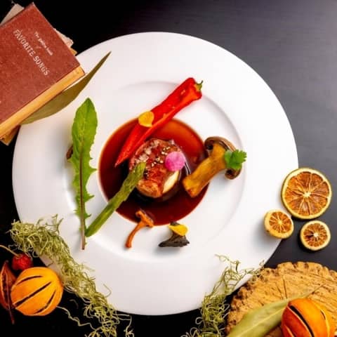 和歌山での結婚式・披露宴は【ラヴィーナ和歌山】で