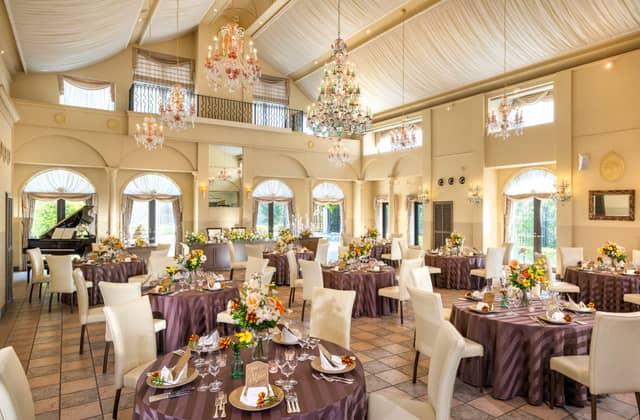 和歌山での結婚式・披露宴は【ラヴィーナ和歌山】で