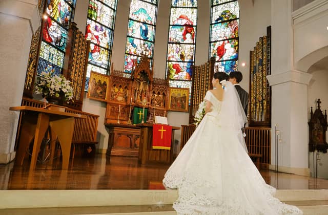 和歌山での結婚式・披露宴は【ラヴィーナ和歌山】で