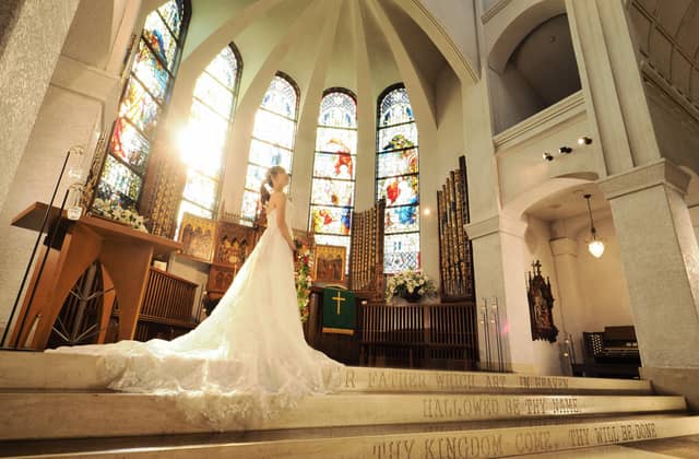 和歌山での結婚式・披露宴は【ラヴィーナ和歌山】で