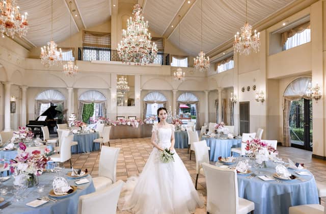 和歌山での結婚式・披露宴は【ラヴィーナ和歌山】で