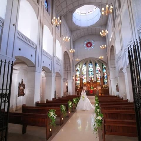 和歌山での結婚式・披露宴は【ラヴィーナ和歌山】で