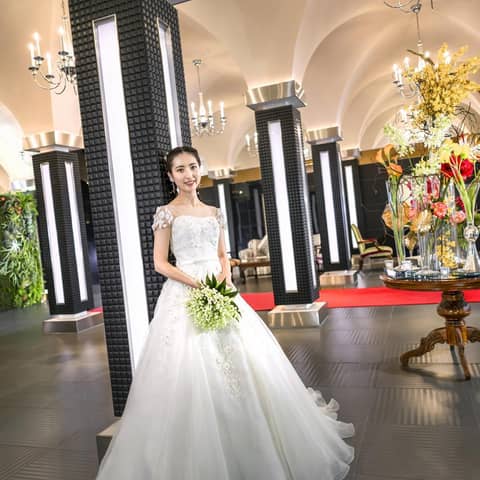 和歌山での結婚式・披露宴は【ラヴィーナ和歌山】で