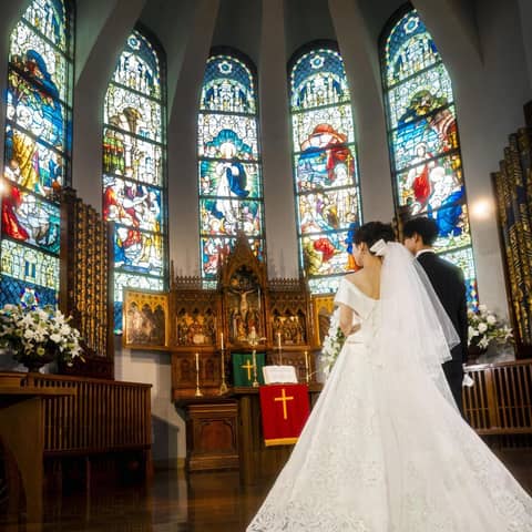 和歌山での結婚式・披露宴は【ラヴィーナ和歌山】で