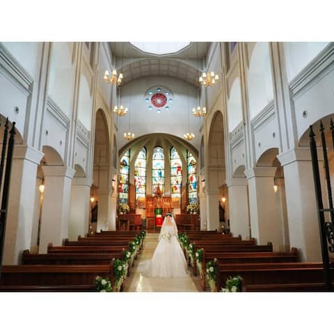 和歌山での結婚式・披露宴は【ラヴィーナ和歌山】で