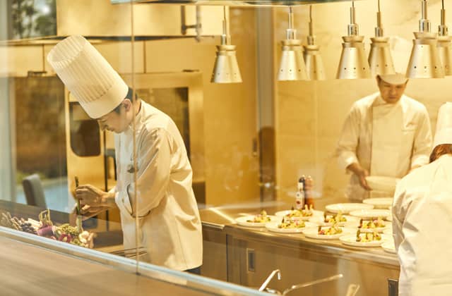 福岡市博多区の結婚式場・ウェディング|ララシャンス博多の森