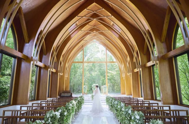 福岡市博多区の結婚式場・ウェディング|ララシャンス博多の森