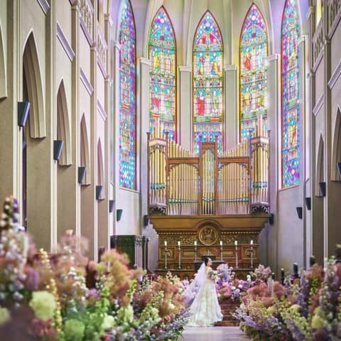 オールシーズンOK《30名 222万⇒129万》アットホームな結婚式