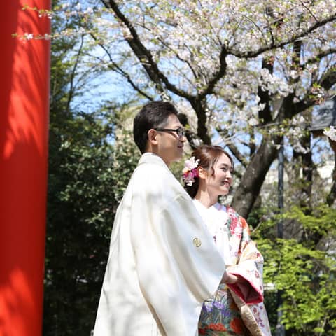 【桜と木瓜の花の中で伝統的な神社で挙げる結婚式を】春婚鶴之式プラン