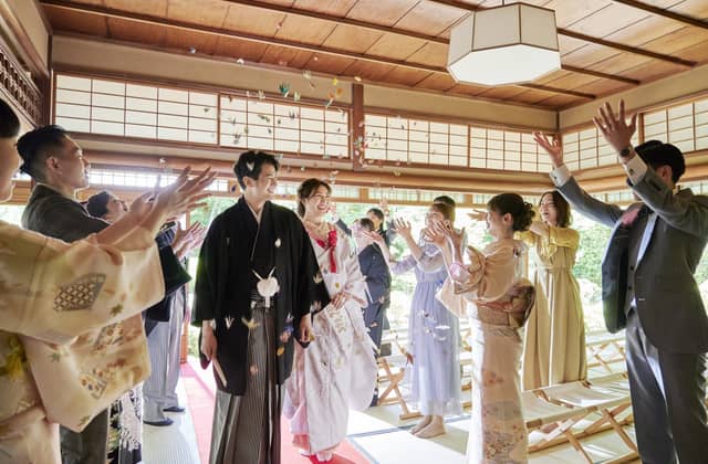 京都東山の結婚式場 【桜鶴苑(おうかくえん)】