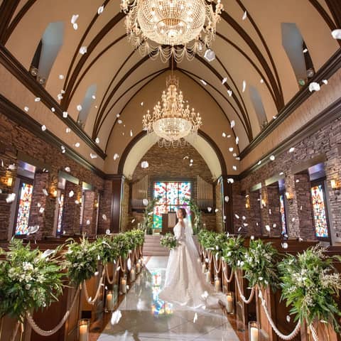 【通年】挙式パーティ&前撮り<新郎2点・新婦3点衣裳付き>負担57万円