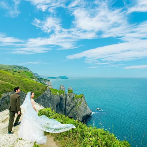 【通年】挙式パーティ&前撮り<新郎2点・新婦3点衣裳付き>負担57万円