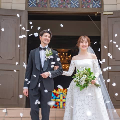 【通年】挙式&パーティ<新郎2点・新婦2点付き>|負担55万円