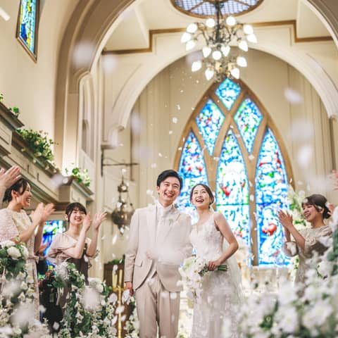 福山市のチャペル結婚式場 【南蔵王・聖ペトロ教会】
