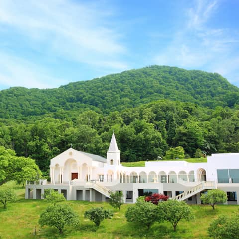 ローズガーデンクライスト教会 北海道札幌の結婚式場