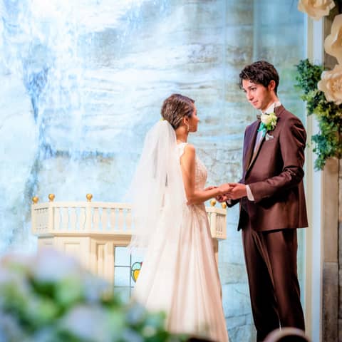 【60名102万円優待】1・7・8月お得に結婚式を!自己負担0円応援