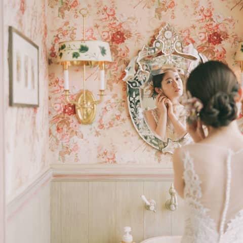 フランスを思わせる店内でのフォトウェディング&大切な方とのお食事会