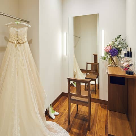 70名99万【教会やチャペル後のご会食プラン】衣装&アテンド付き!