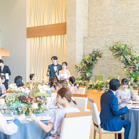 開放感抜群の会場で叶える*60名様以上の華やかウエディング