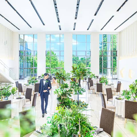 開放感抜群の会場で叶える*60名様以上の華やかウエディング