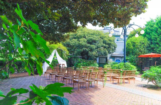 【公式】家族・親族だけで全館貸切|〈少人数専門〉横浜 山手十番館ウエディング ハウス&ガーデン