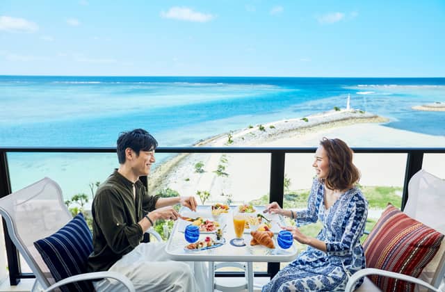 アートグレイス オーシャンフロントガーデンチャペル 沖縄|ベストブライダルリゾート