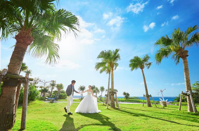 アートグレイス オーシャンフロントガーデンチャペル 沖縄|ベストブライダルリゾート