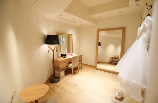 アートグレイス オーシャンフロントガーデンチャペル 沖縄|ベストブライダルリゾート