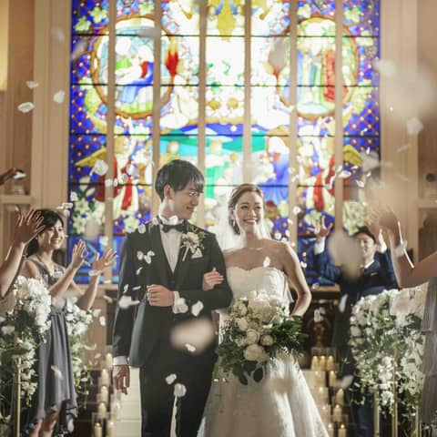 GLLAREおもてなしウエディング 教会挙式&衣装2点プラン
