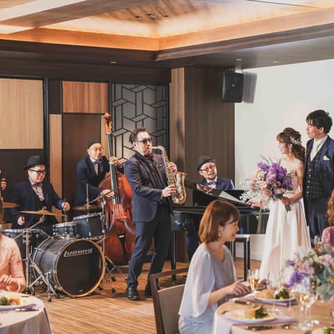 GLLAREおもてなしウエディング 教会挙式&衣装2点プラン