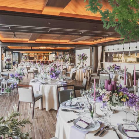 GLLAREおもてなしウエディング 教会挙式&衣装2点プラン