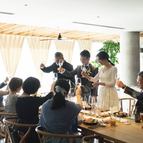 【家族・少人数婚限定】直近の日程もご案内可能◎ <20名 240万円>