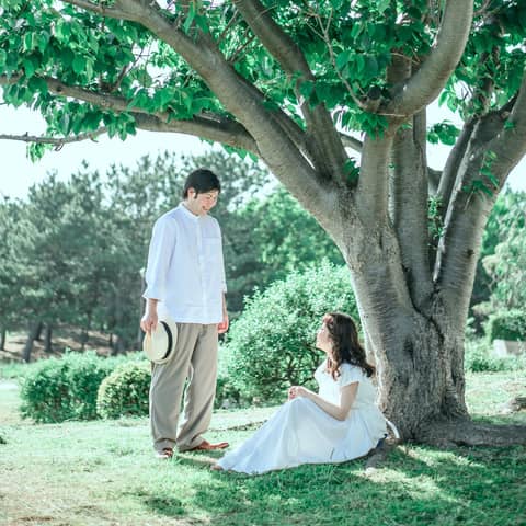 【持込無料・組数限定】海と緑に包まれる写真を*公園フォトウエディング