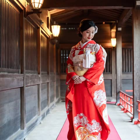 【代々木八幡宮】東京の神前式で上質なアンティーク和装を|【公式】アントワープブライダル