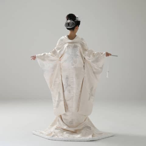 【代々木八幡宮】東京の神前式で上質なアンティーク和装を|【公式】アントワープブライダル