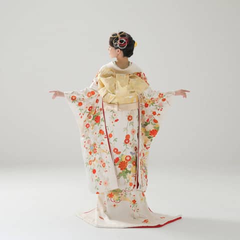 【代々木八幡宮】東京の神前式で上質なアンティーク和装を|【公式】アントワープブライダル