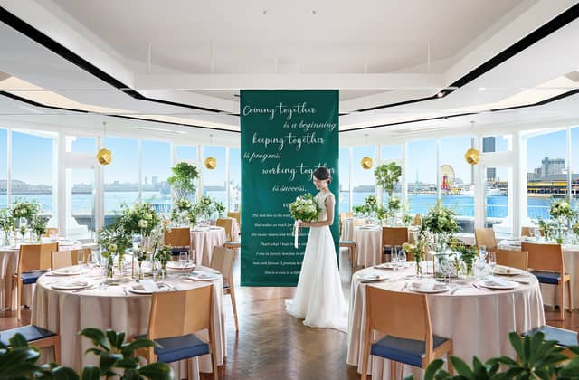 神戸で1日1組の貸切結婚式ならオーシャンプレイス