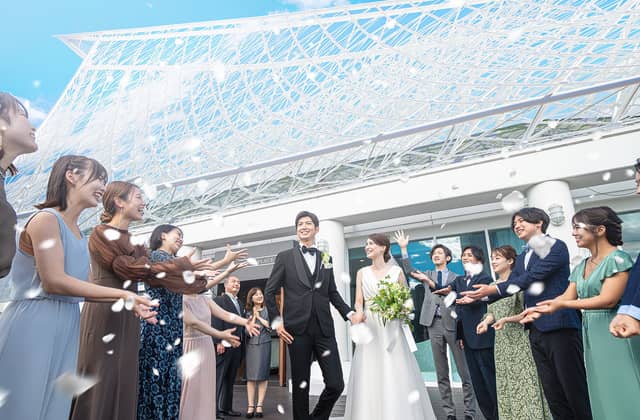神戸で1日1組の貸切結婚式ならオーシャンプレイス