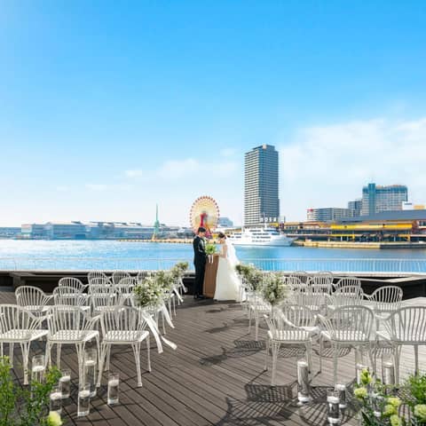 神戸で1日1組の貸切結婚式ならオーシャンプレイス
