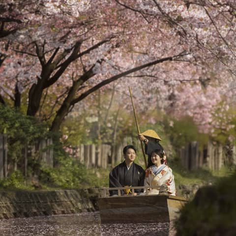【春限定 前撮り・フォトウェディングプラン】桜舟×和装×庭園内撮影