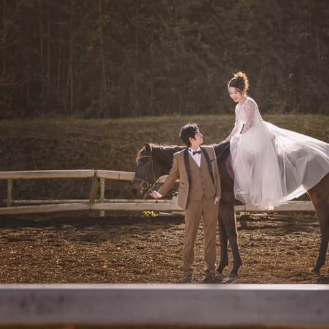 憧れの乗馬フォトウエディング ~洋装撮影~