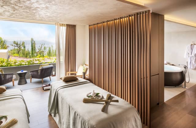 【公式】ハレクラニ沖縄ウエディング │クチコミアワード2025【GOLD】受賞