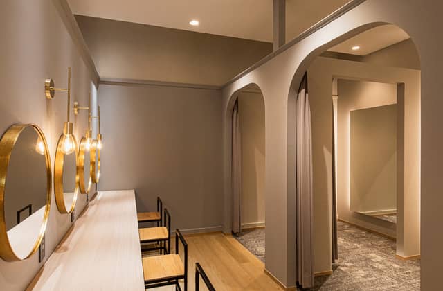 【公式】MAISON 8(メゾンエイト)|名古屋駅直結・地上180mの光溢れる天空ウェディング