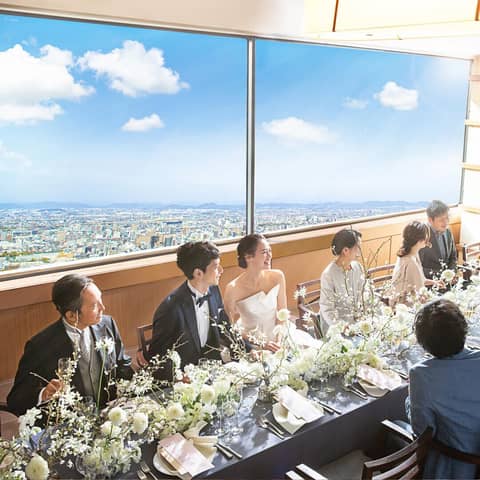 【公式】MAISON 8(メゾンエイト)|名古屋駅直結・地上180mの光溢れる天空ウェディング